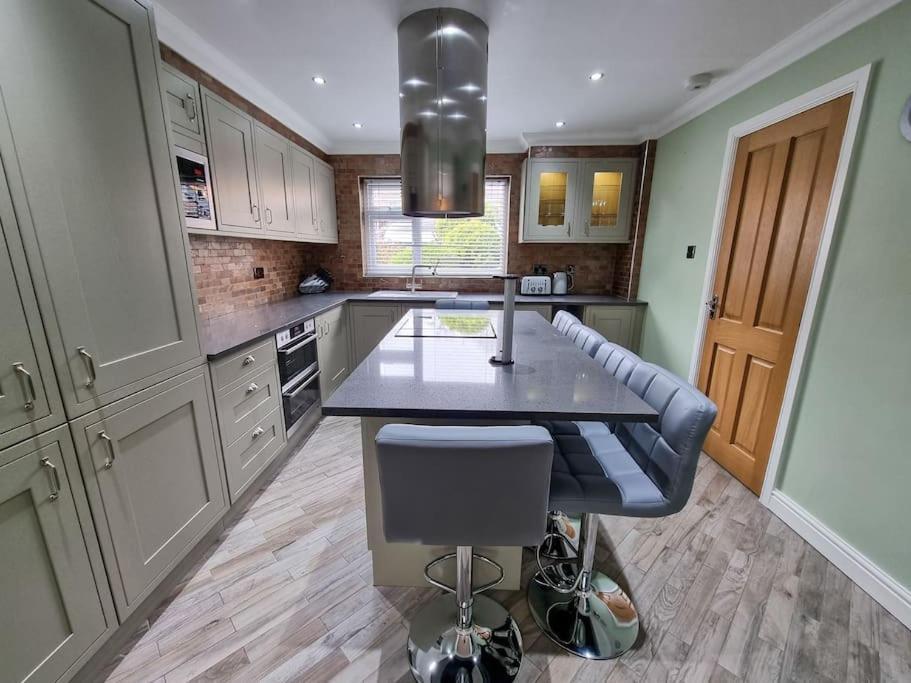 Stunning Family Home Close To The City Centre Mánchester Exterior foto